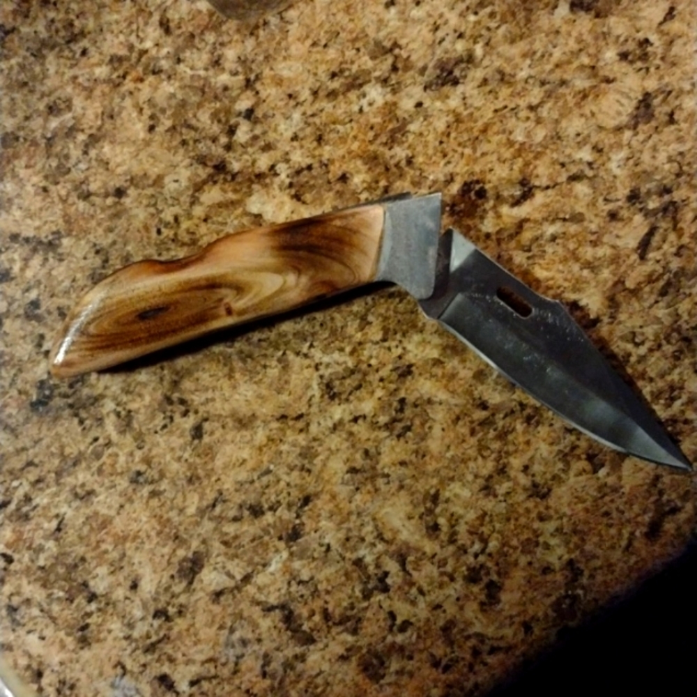 Large Pocketknife